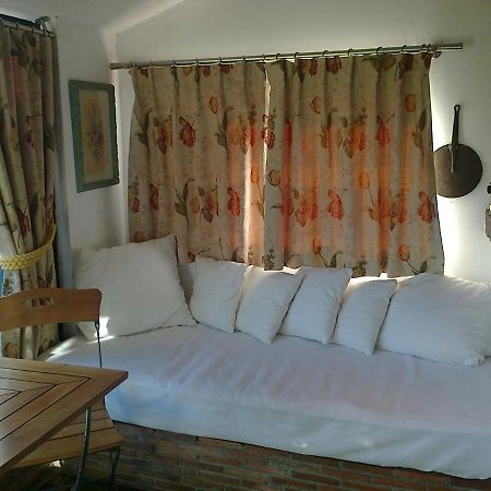 Giverny Cottage Saint-Coulomb Buitenkant foto