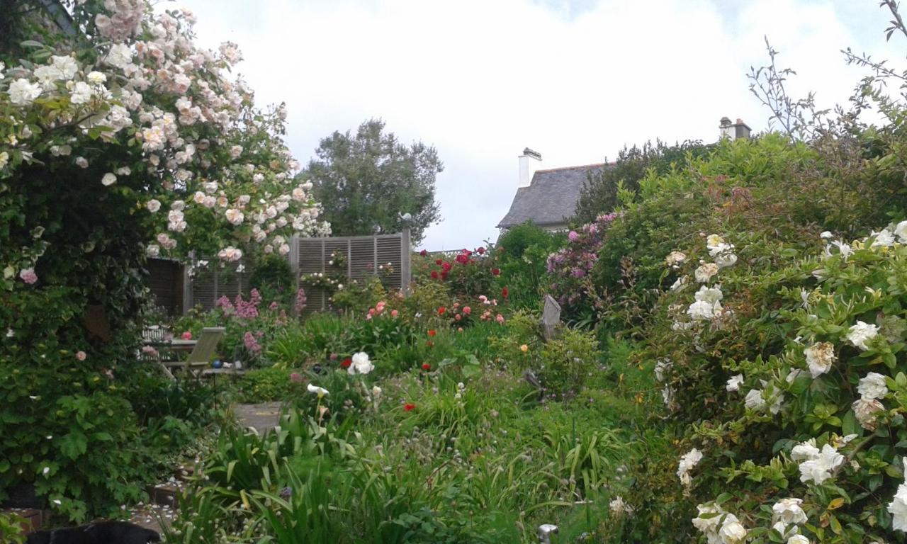 Giverny Cottage Saint-Coulomb Buitenkant foto